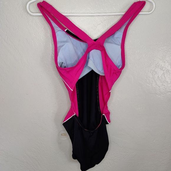 Nike Racer Back One Piece Swim Suit - Picture 2 of 8